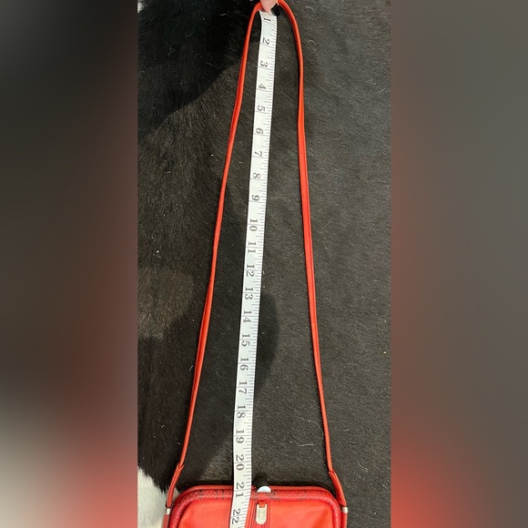 VINTAGE Italian Red Leather Shoulder Strap Purse with Snakeskin Leather Details - Picture 9 of 13